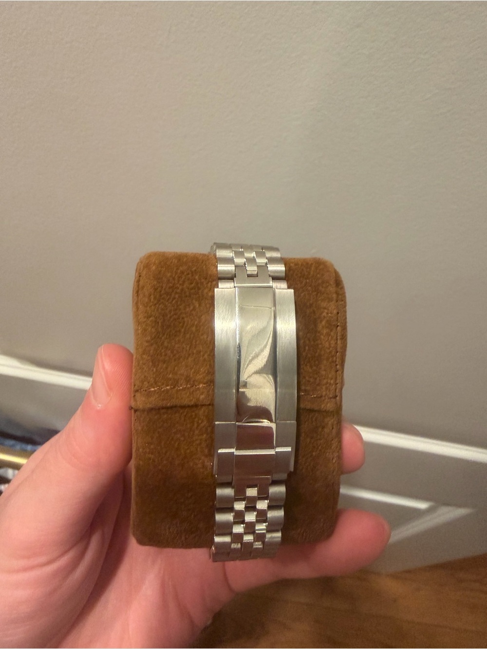 Seiko Mod Automatic Mens’s Datejust Watch with Mother-of-Pearl Dial Fluted Bezel - Picture 3 of 4